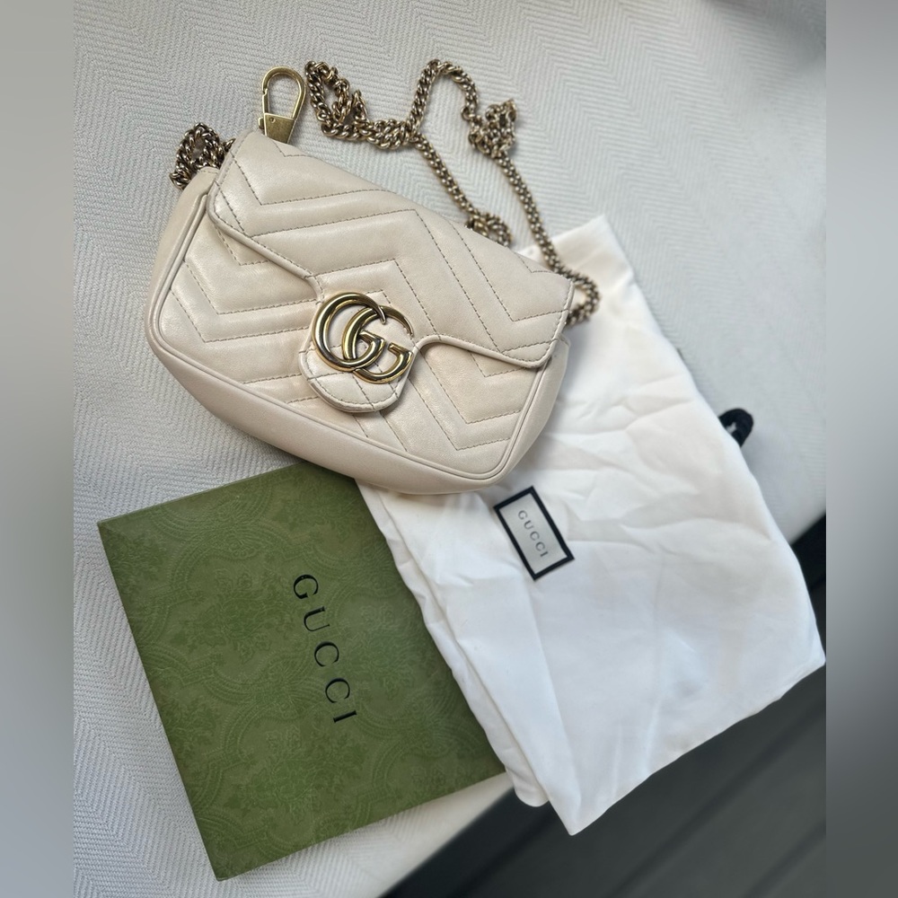 Gucci mini white chevron leather bag